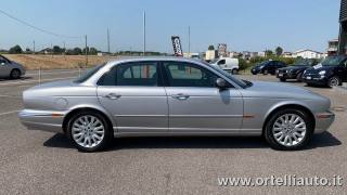 JAGUAR XJ usata, con Cerchi in lega