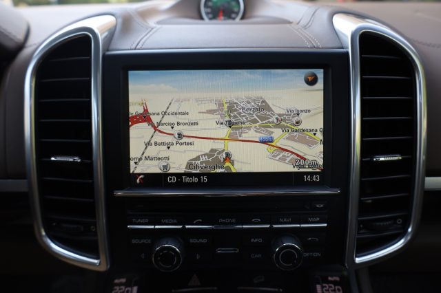 PORSCHE Cayenne usata, con Isofix