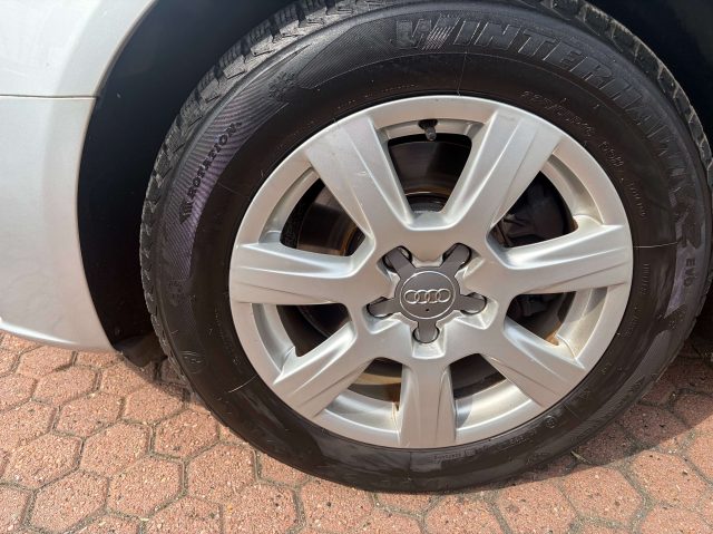 AUDI A4 usata, con Specchietti laterali elettrici
