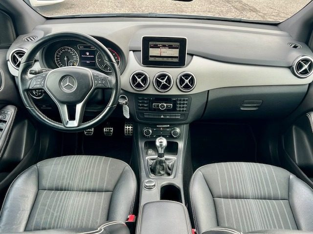 MERCEDES-BENZ B 180 usata, con Chiusura centralizzata