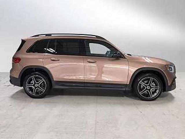 MERCEDES-BENZ GLB 200 usata, con Airbag