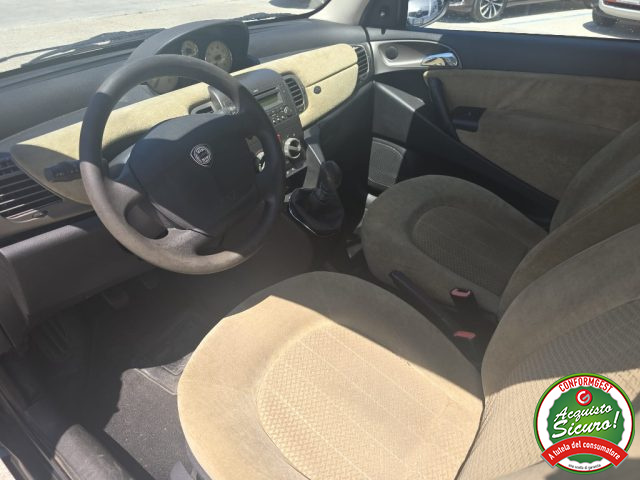 LANCIA Ypsilon usata, con Airbag testa