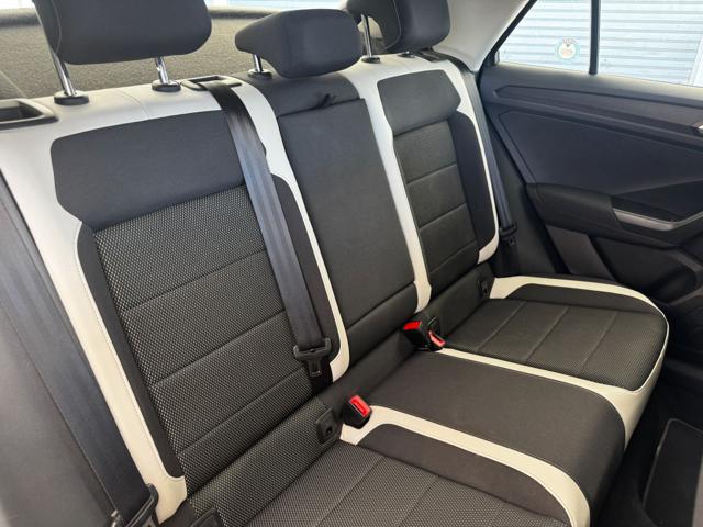 VOLKSWAGEN T-Roc usata 26