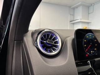 MERCEDES-BENZ GLA 180 usata, con Sedile posteriore sdoppiato