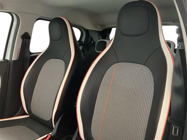 RENAULT Twingo usata 21