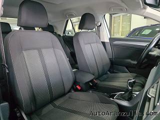 VOLKSWAGEN T-Roc usata, con Sedile posteriore sdoppiato