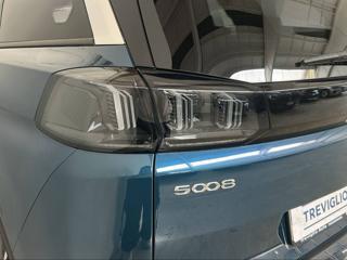 PEUGEOT 5008 usata, con Volante multifunzione