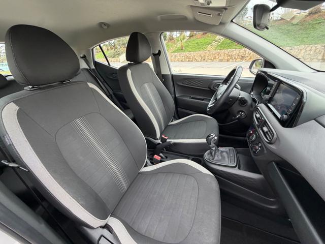 HYUNDAI i10 usata, con Volante in pelle