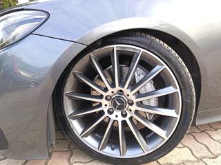 MERCEDES-BENZ E 220 usata, con Cerchi in lega