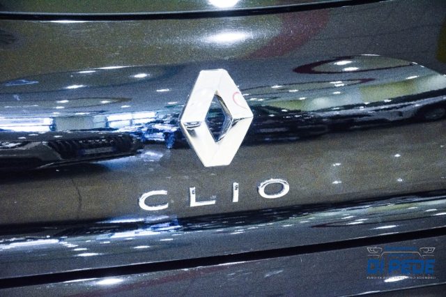 RENAULT Clio usata, con USB