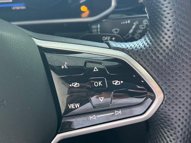 VOLKSWAGEN T-Roc usata, con Controllo elettronico della corsia