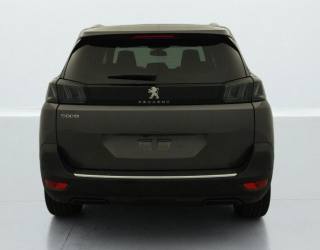 PEUGEOT 5008 usata, con Park Distance Control
