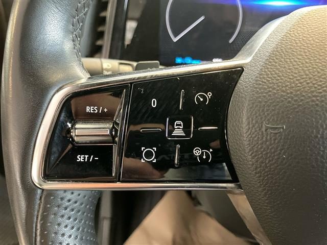 RENAULT Megane usata, con Volante multifunzione