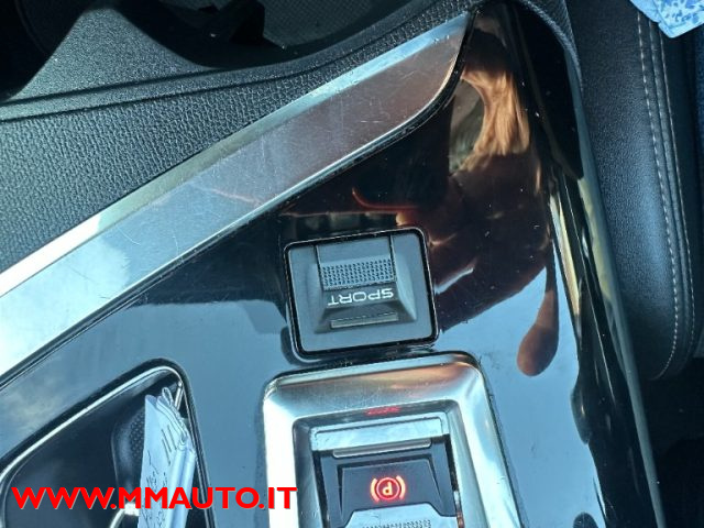 PEUGEOT 5008 usata, con USB