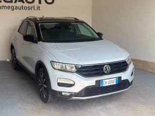 VOLKSWAGEN T-Roc usata, con Autoradio