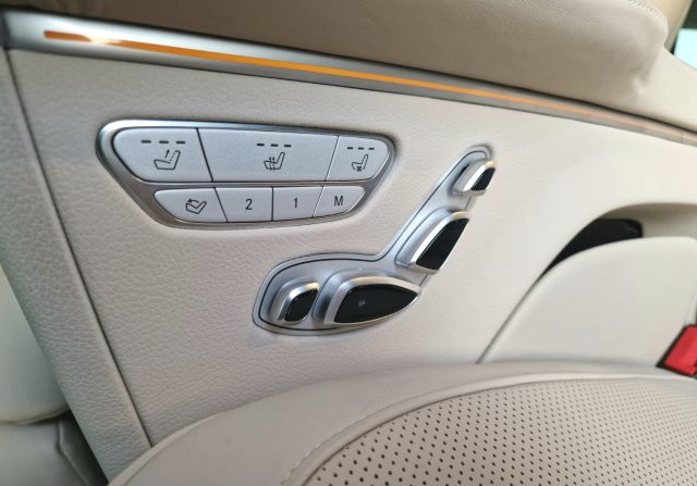 MERCEDES-BENZ V 250 usata, con Cronologia tagliandi