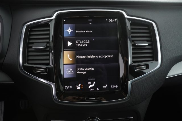 VOLVO XC90 usata 17
