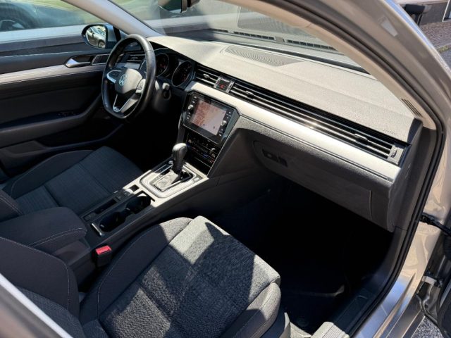 VOLKSWAGEN Passat Variant usata, con Controllo trazione