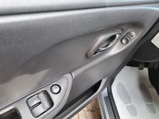 OPEL Agila usata, con USB