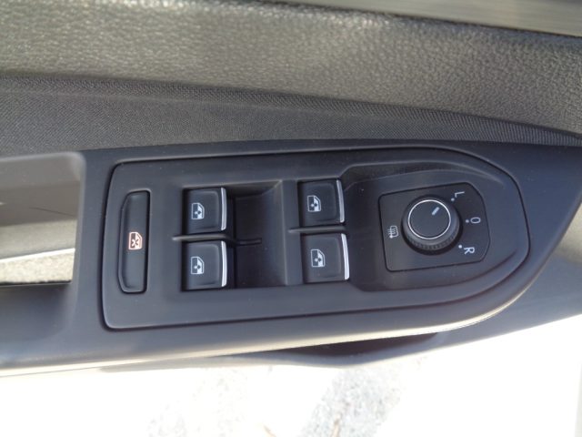 VOLKSWAGEN Golf usata, con Boardcomputer