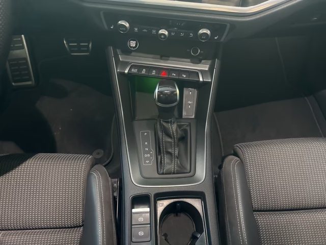 AUDI Q3 usata, con Park Distance Control