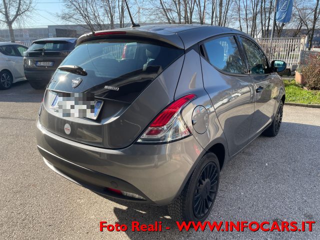 LANCIA Ypsilon usata, con Airbag