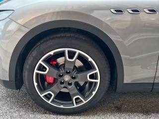 MASERATI Levante usata, con Autoradio