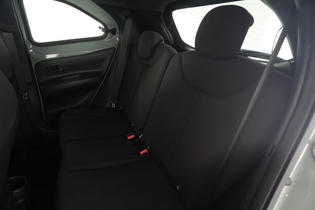 TOYOTA Aygo X usata 9