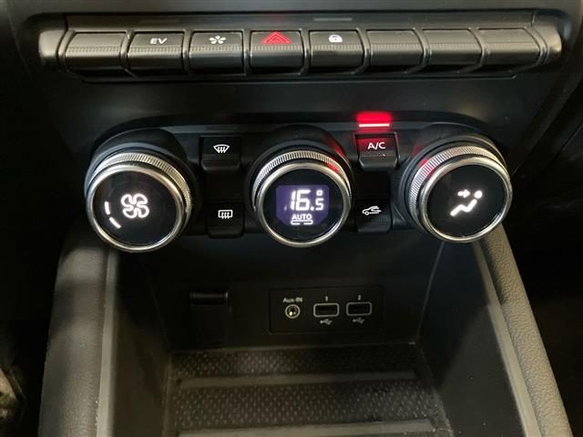 RENAULT Captur usata 21