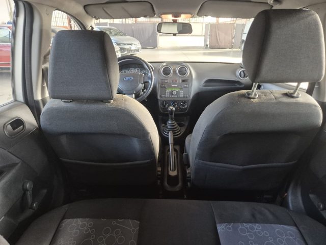 FORD Fiesta usata, con Sedile posteriore sdoppiato