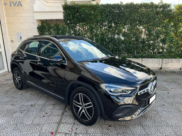 MERCEDES-BENZ GLA 200 usata 2