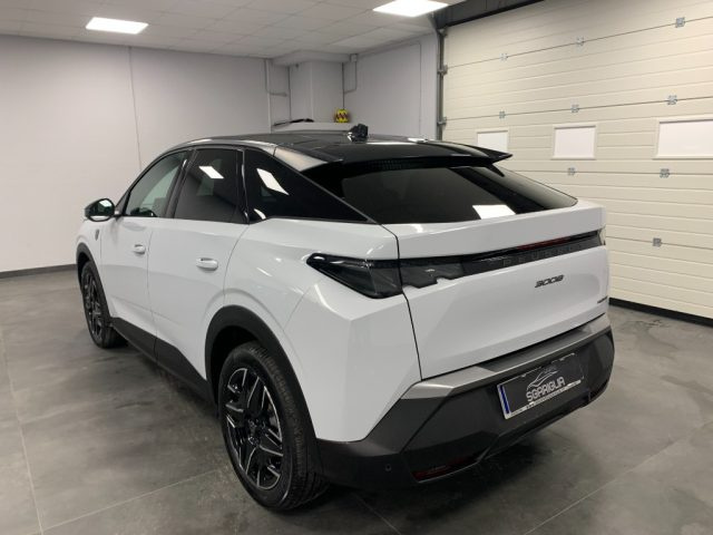PEUGEOT 3008 usata, con Sensori di parcheggio anteriori