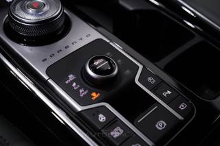 KIA Sorento usata, con Controllo elettronico della corsia