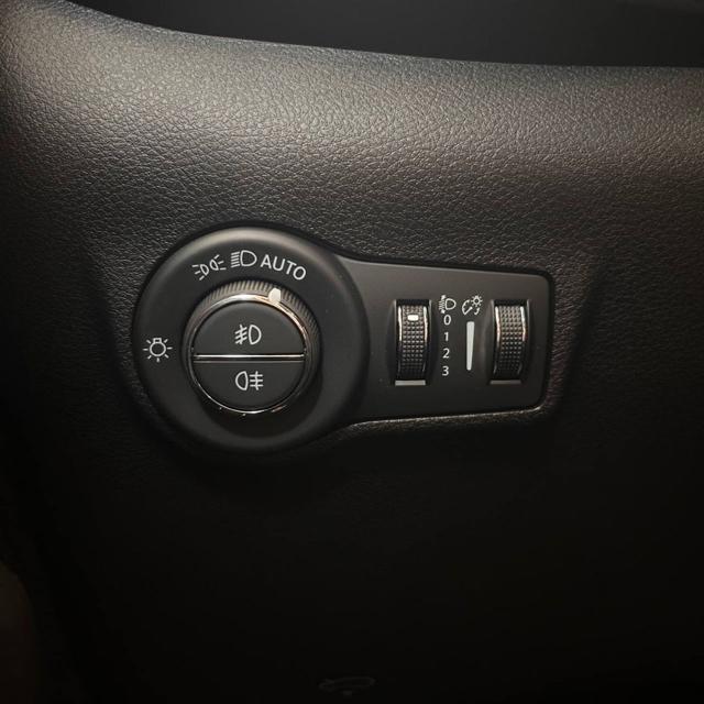 JEEP Compass usata, con Bracciolo