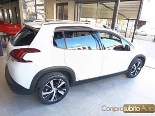 PEUGEOT 2008 usata, con Cerchi in lega