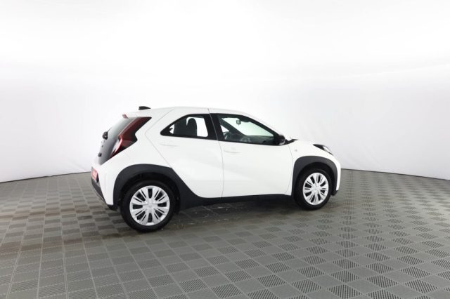 TOYOTA Aygo X usata 2