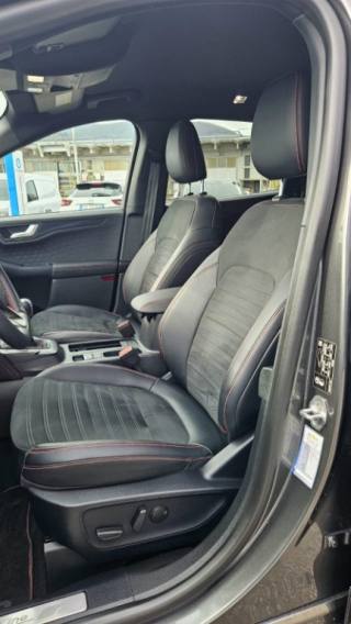 FORD Kuga usata, con Fari LED