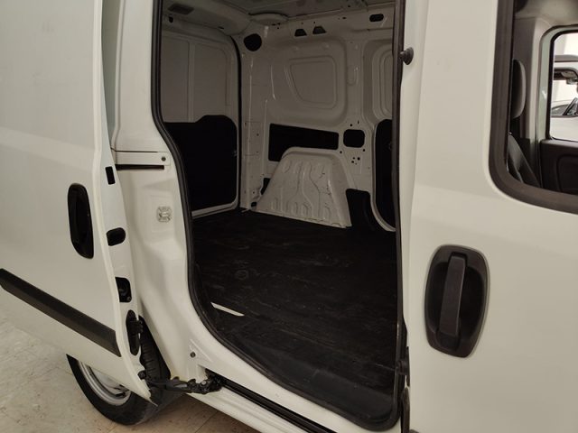 FIAT Doblo usata, con USB