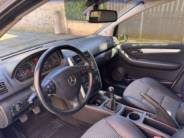 MERCEDES-BENZ A 150 usata, con Autoradio