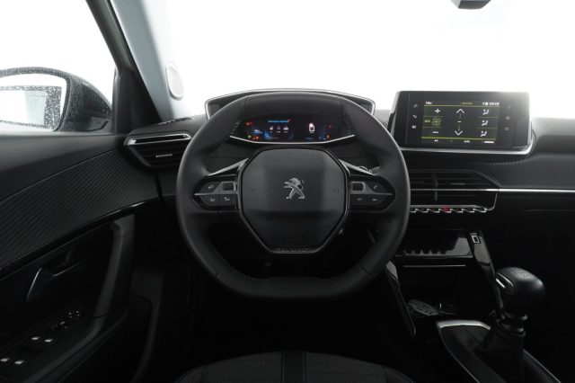 PEUGEOT 2008 usata 11