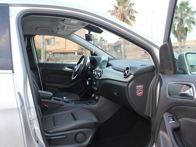 MERCEDES-BENZ B 180 usata, con Cruise Control