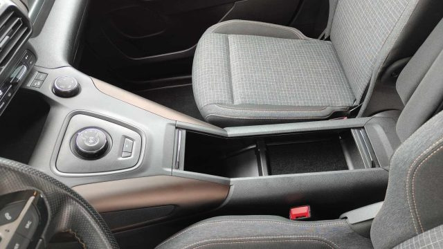 PEUGEOT Rifter usata, con Sensore di luce