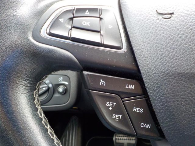 FORD Kuga usata, con Frenata d