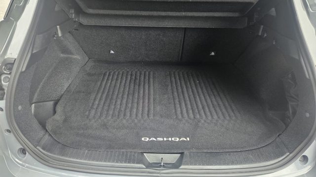 NISSAN Qashqai usata, con Volante in pelle
