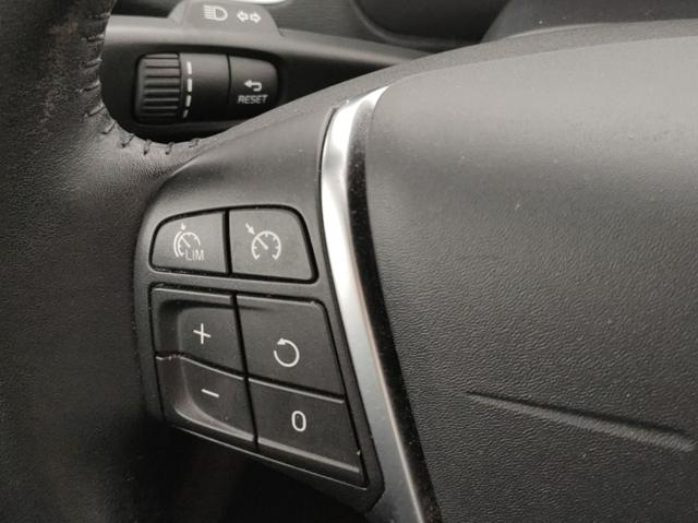 VOLVO V40 usata, con Filtro antiparticolato