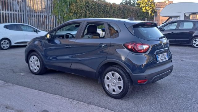 RENAULT Captur usata, con Autoradio