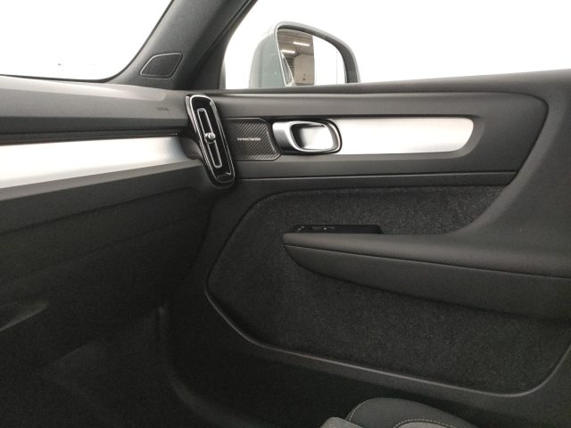 VOLVO XC40 usata, con Portellone posteriore elettrico