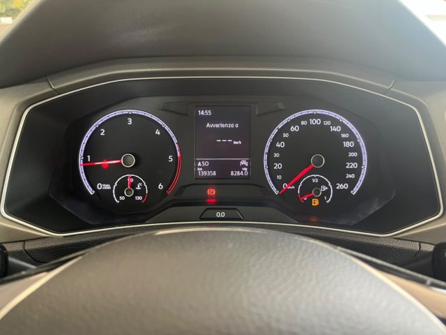 VOLKSWAGEN T-Roc usata, con Controllo automatico clima
