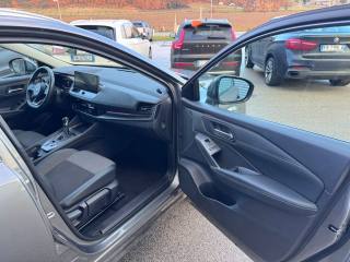 NISSAN Qashqai usata, con Fari LED