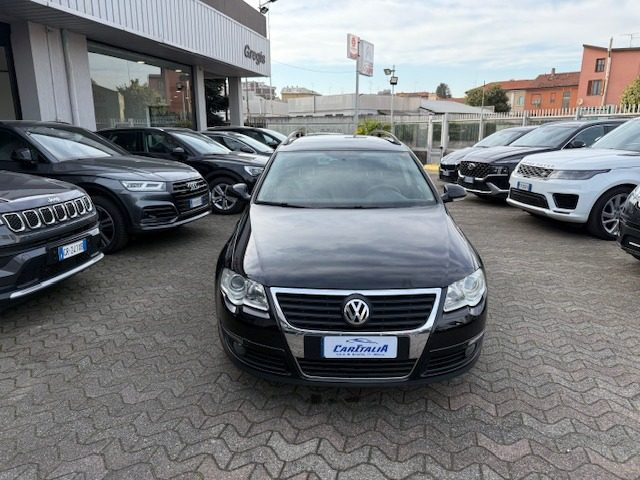 VOLKSWAGEN Passat usata, con Airbag
